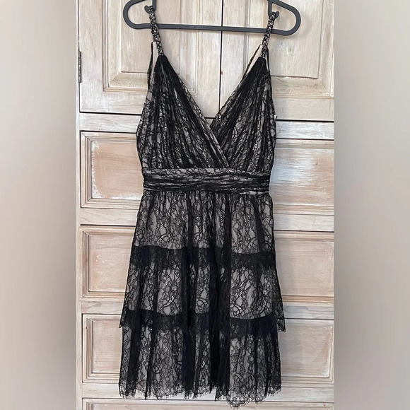 ALICE AND OLIVIA Tiered Lace Mini Dress, Black/tan - Picture 4 of 8